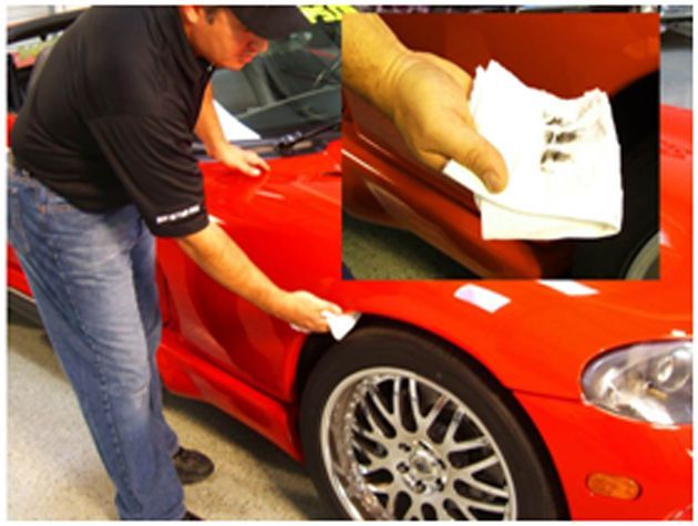 Neste artigo saiba como fazer a correta limpeza do veículo antes de fazer a aplicação do vinil adesivo
