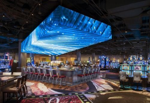 Diversos ambientes receberam instalações de digital signage no SLS Las Vegas
