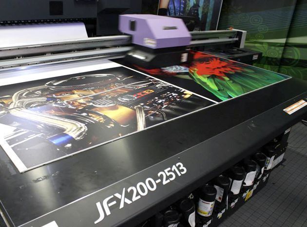 JFX200-2513 é uma das máquinas exibidas no evento