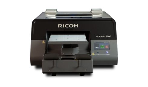 Ricoh Ri 2000 estampa imagens personalizadas diretamente em roupas