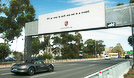 Campanha da Porsche lança mão de sinalização digital